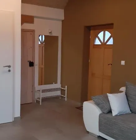 Altes Siedlerhaus Nesebanz Appartement *