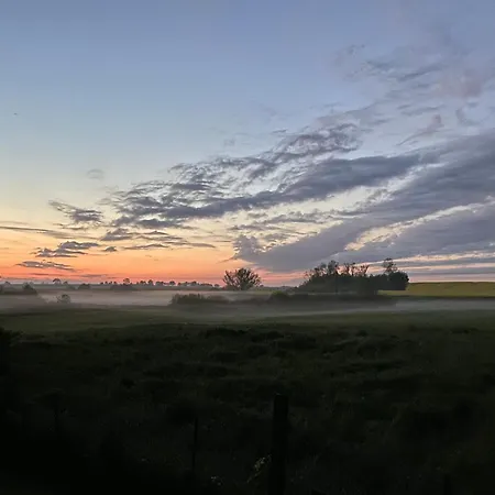 Altes Siedlerhaus Nesebanz Gustow (Vorpommern-Rugen)