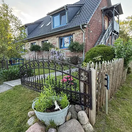 Appartement Altes Siedlerhaus Nesebanz *